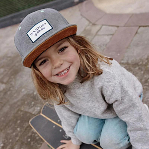 Бейсболка вельветовая Hello Hossy "Flat Brim Sweet Berry", лунная пыль